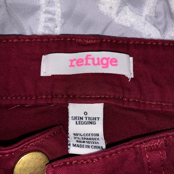 red jeans - Picture 3 of 3